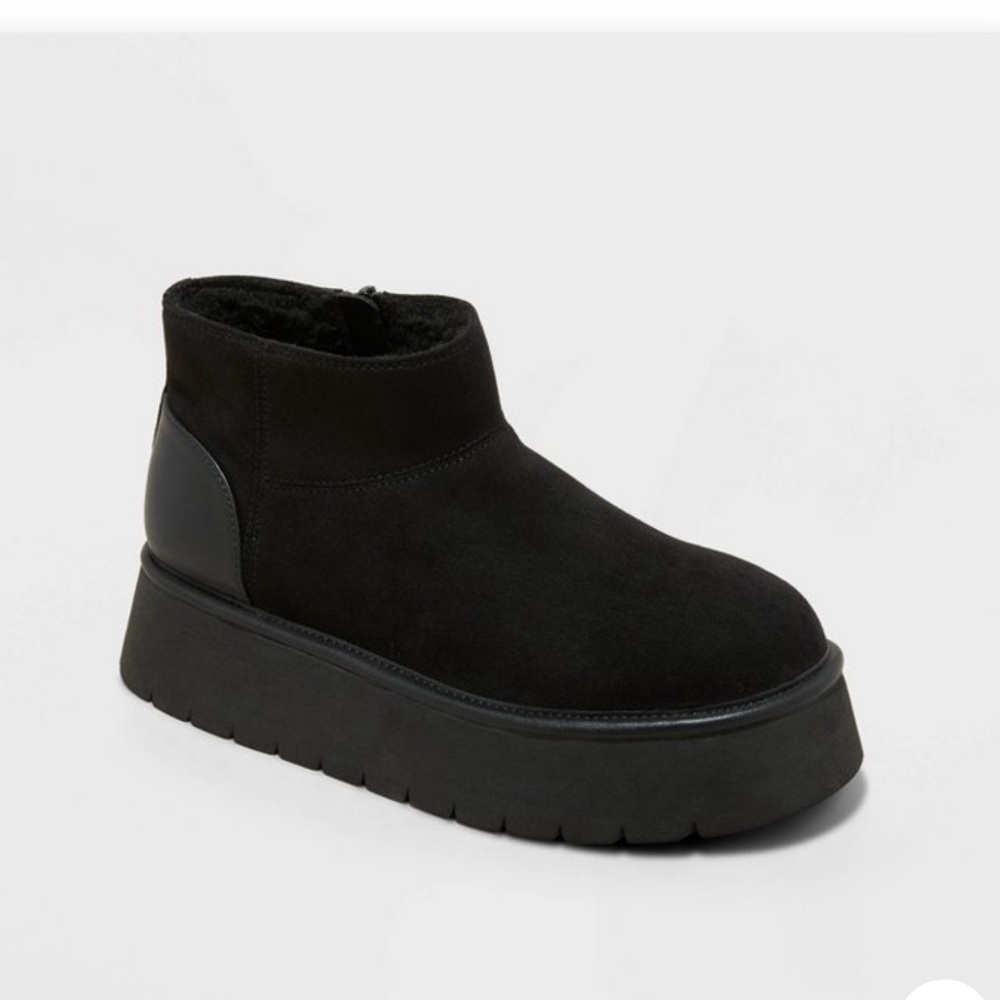 Women's Missy Platform Booties with Memory Foam Insole - Wild Fable™ Black new